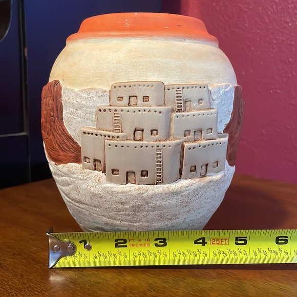 Handmade ceramic southwest vase - Picture 8 of 9
